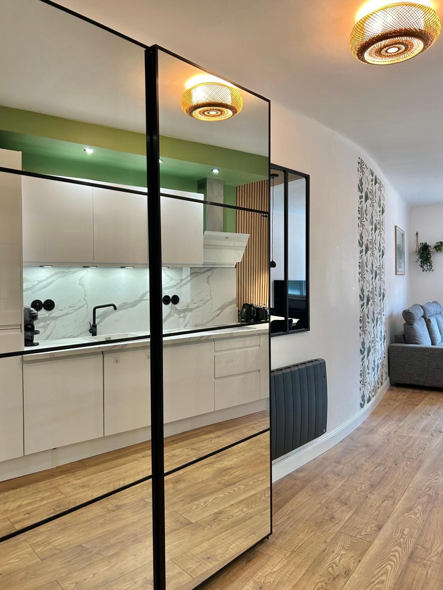 Le Chardon- Appartement 2Chambres- Avec Stationnement Нанси Екстериор снимка